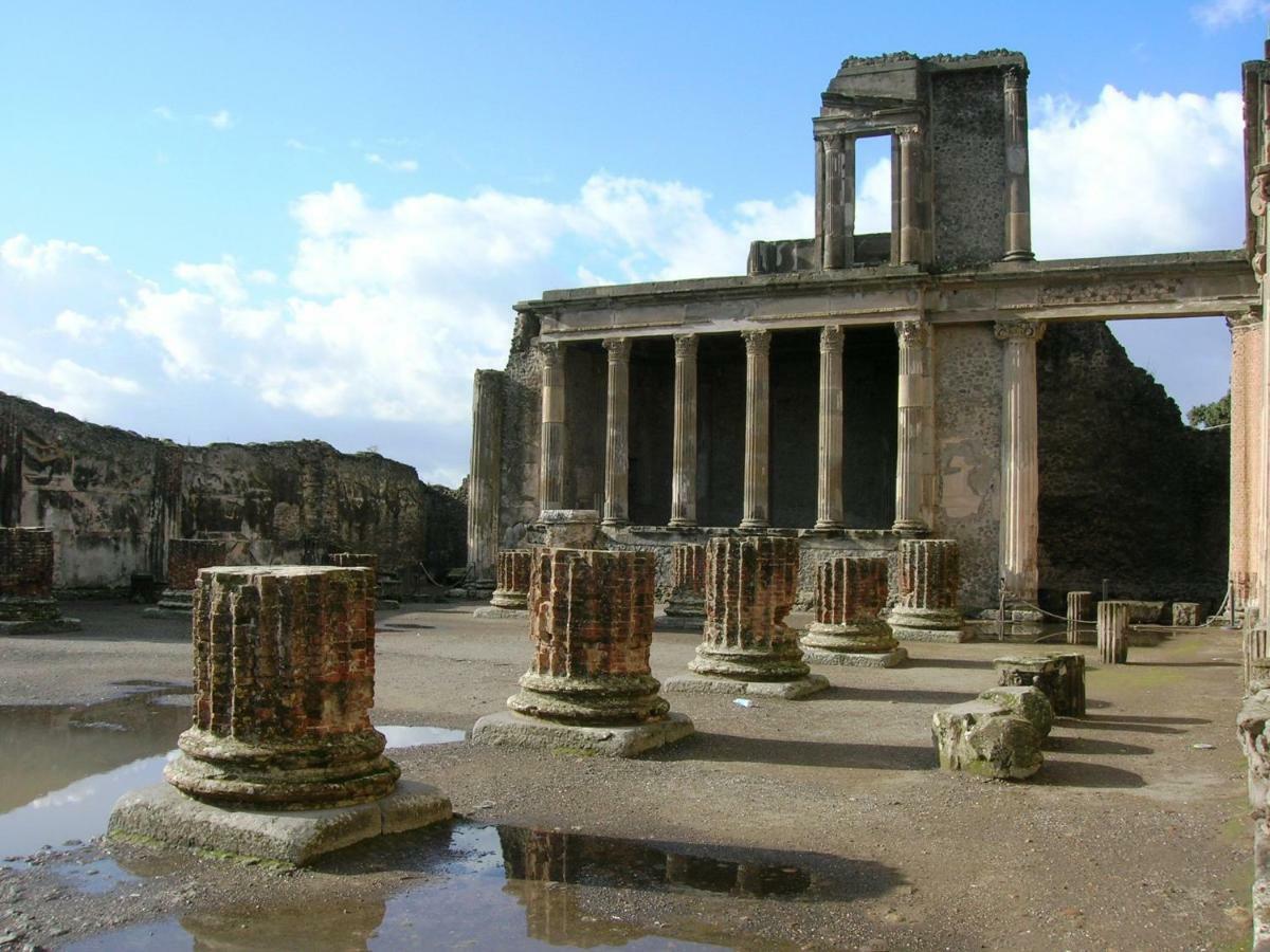 Tra Amalfi, Pompei, Paestum Apartamento Salerno Exterior foto